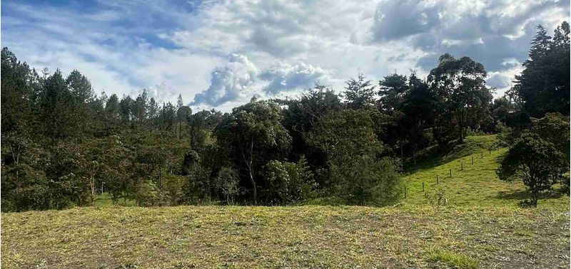 Lote en Venta en Retiro, Lejos del Nido