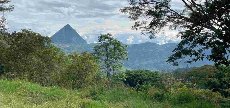 Lote en Venta en Titiribí, Titiribí-0