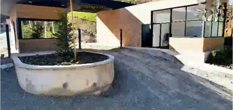 Lote en Venta en Retiro, Lejos del Nido-3