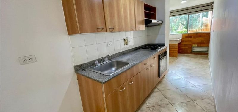 Apartamento en Venta en Medellín, Belén Loma de los Bernal-5