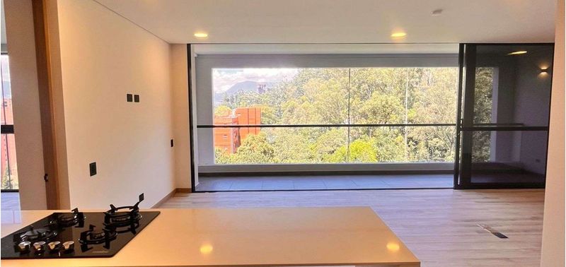 Apartamento en Venta en Medellín, Altos del Poblado-0
