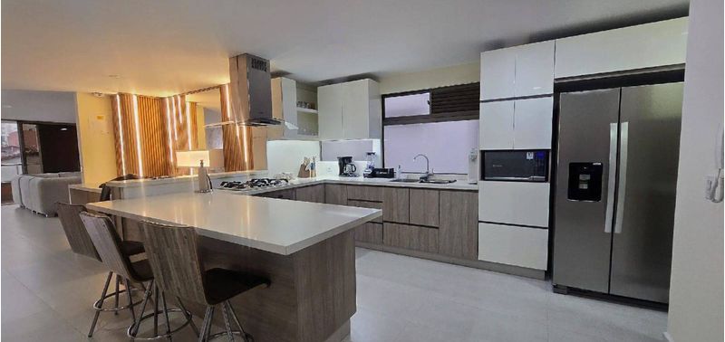 Apartamento en Venta en Envigado, Mesa-0