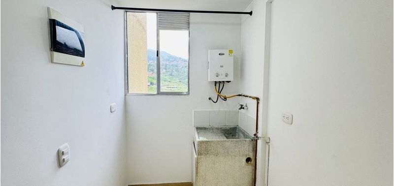 Apartamento en Venta en Medellín, San Antonio de Prado-3
