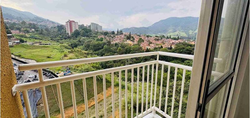 Apartamento en Venta en Medellín, San Antonio de Prado-4