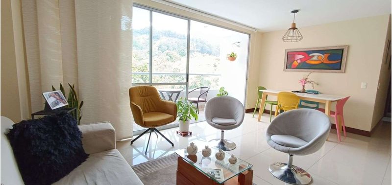 Apartamento en Venta en Sabaneta, Tres Esquinas-3