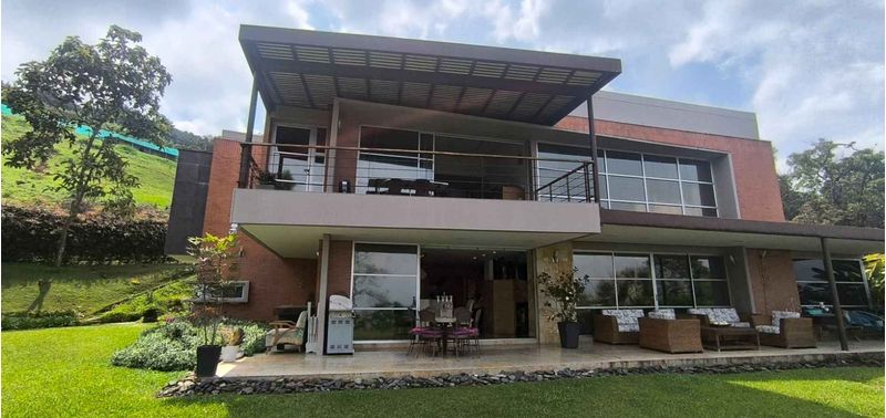 Casa en Venta en Medellín, El Tesoro