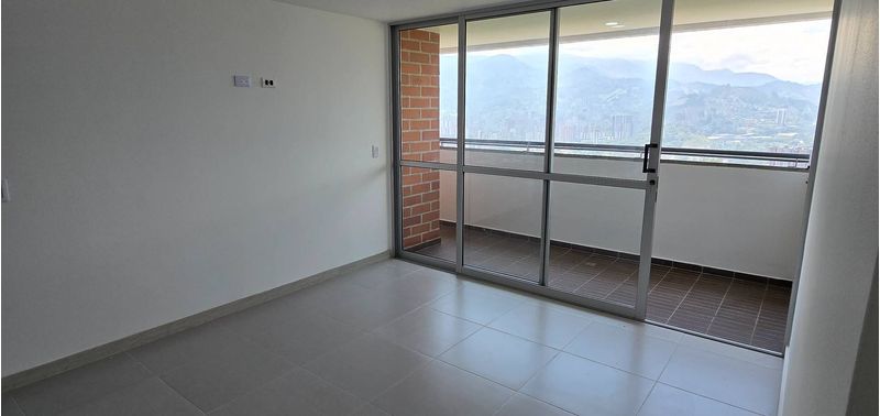 Apartamento en Venta en Itagüí, Itaguí-0