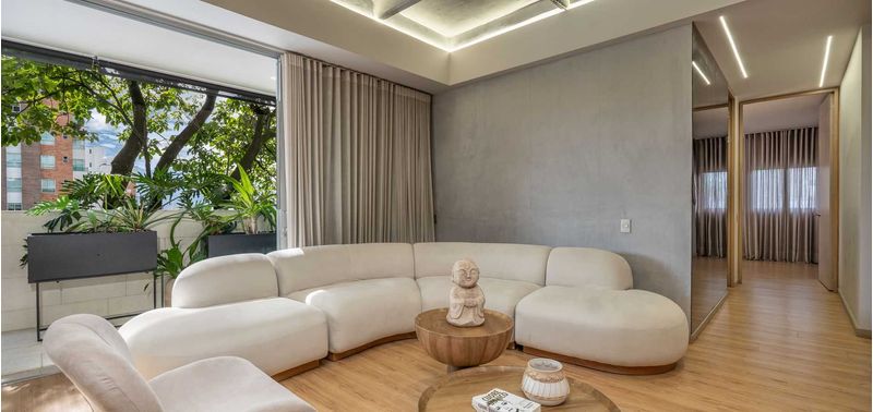 Apartamento en Venta en Medellín, El Poblado-0