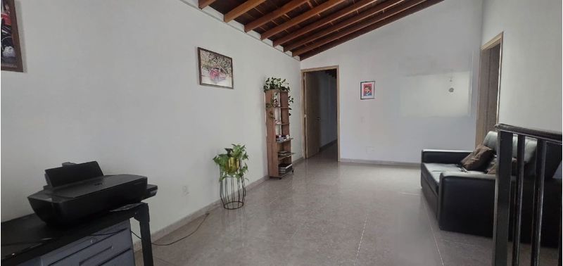 Apartamento en Venta en Sabaneta, San Joaquin-1