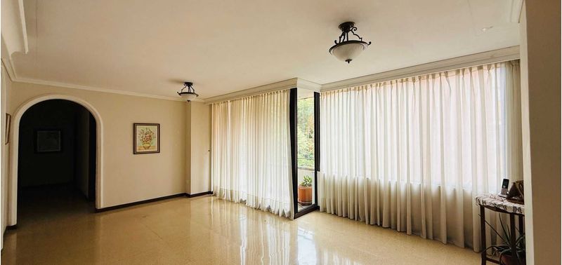 Apartamento en Venta en Medellín, El Poblado-0