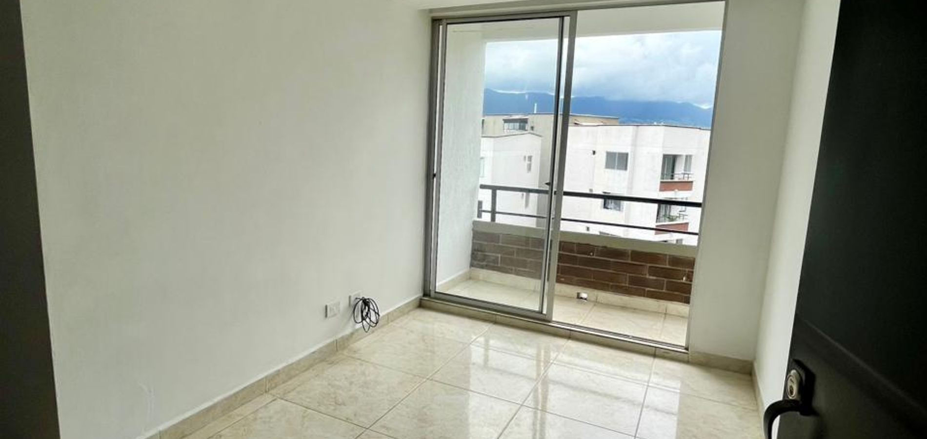Apartamento en Venta en La Ceja, La Ceja-0
