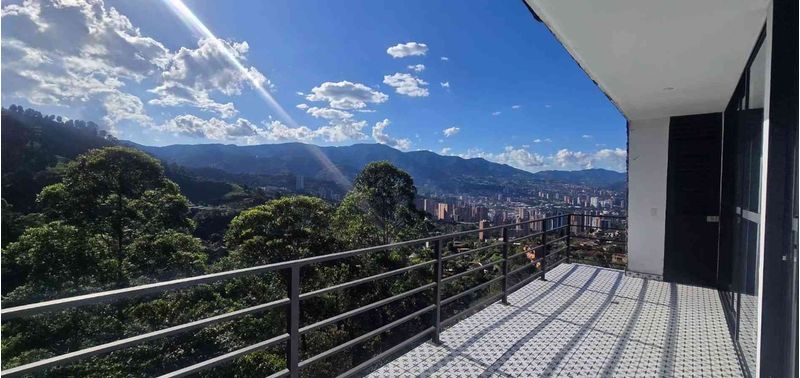 Casa en Venta en Medellín, Las Margaritas-27