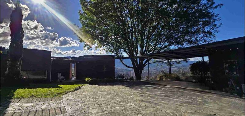 Casa en Venta en Medellín, Las Margaritas-30