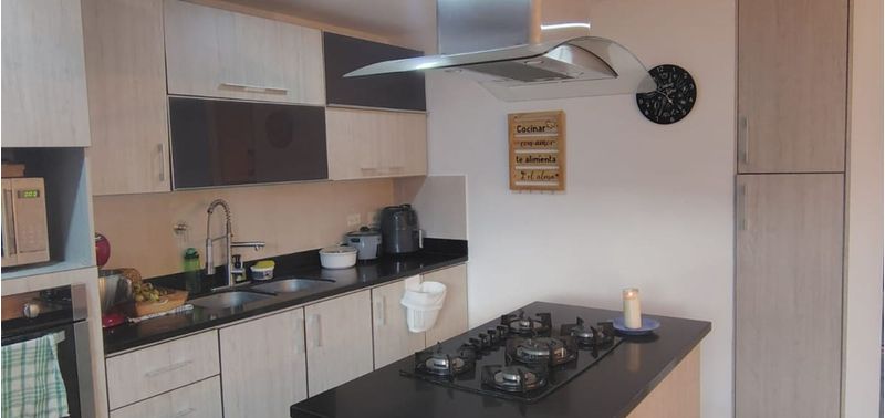 Apartamento en Venta en Medellín, Laureles-0
