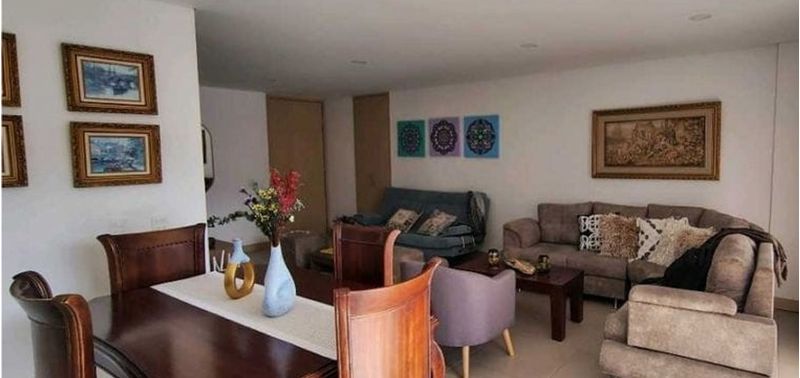 Apartamento en Venta en Medellín, Laureles