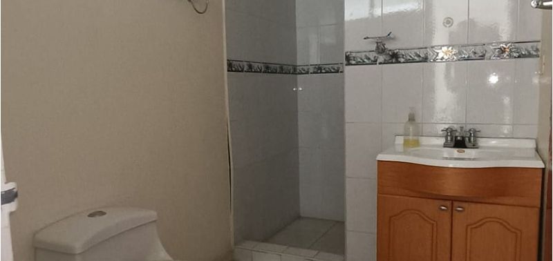 Casa en Venta en Medellín, Laureles-25