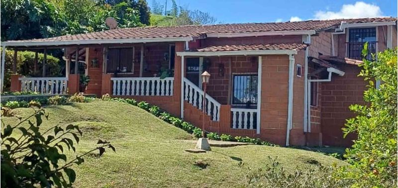 Casa en Venta en Peñol, Peñol-1