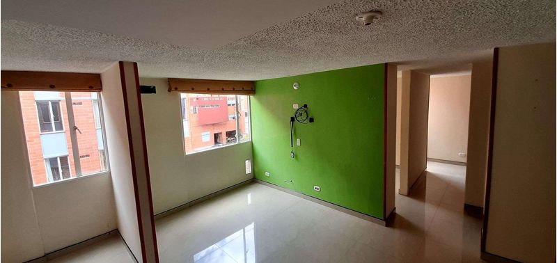 Apartamento en Venta en Bogotá, D.C., Villas del Progreso-0
