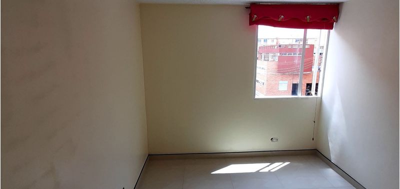 Apartamento en Venta en Bogotá, D.C., Villas del Progreso-2