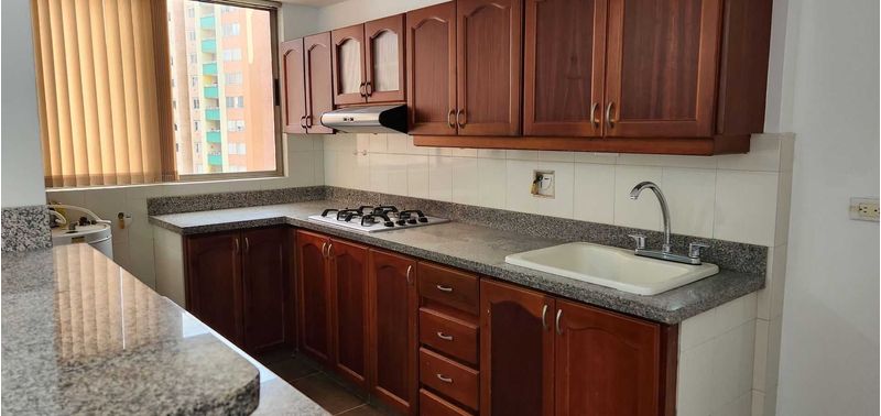 Apartamento en Venta en Medellín, Belén Loma de los Bernal-0