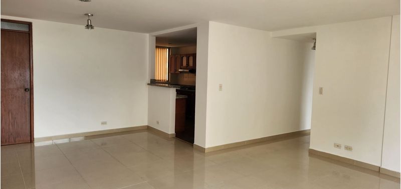 Apartamento en Venta en Medellín, Belén Loma de los Bernal-1