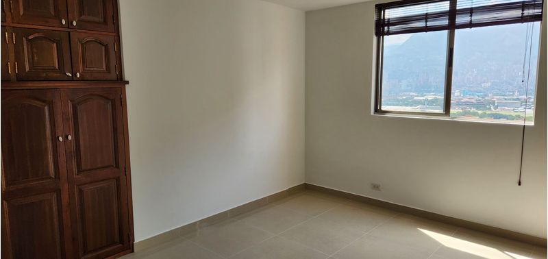 Apartamento en Venta en Medellín, Belén Loma de los Bernal-11
