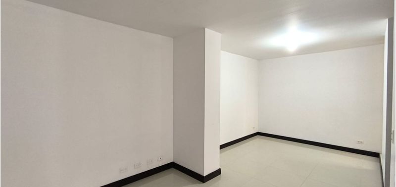 Apartamento en Venta en Envigado, La Paz-1