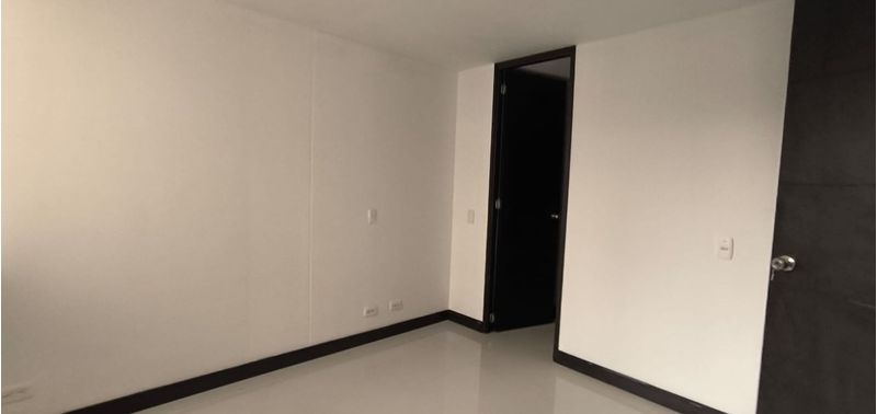 Apartamento en Venta en Envigado, La Paz-11