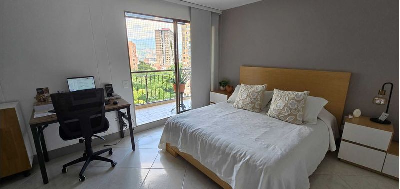 Apartamento en Venta en Envigado, La Abadía-0