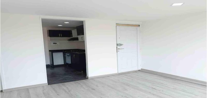 Apartamento en Venta en Madrid, zaragoza-1