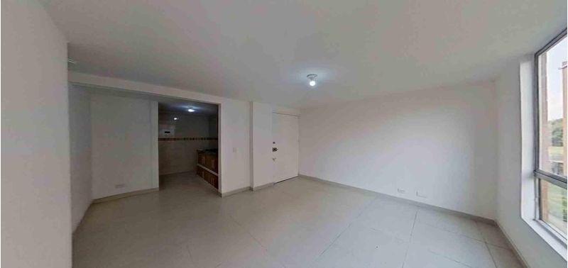 Apartamento en Venta en Madrid, zaragoza-0