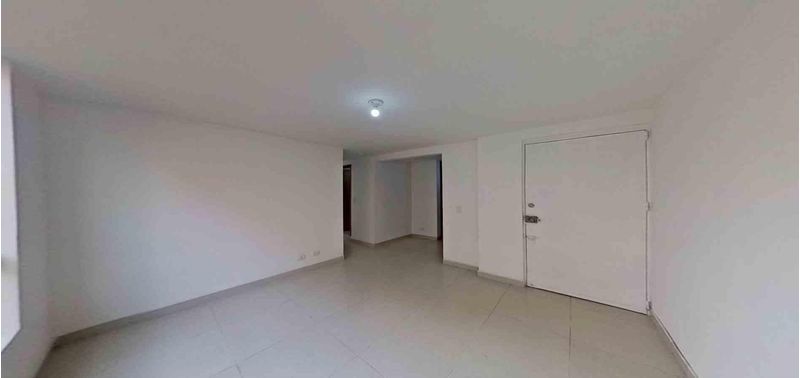 Apartamento en Venta en Madrid, zaragoza-1