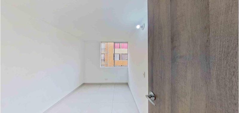 Apartamento en Venta en Madrid, zaragoza-2