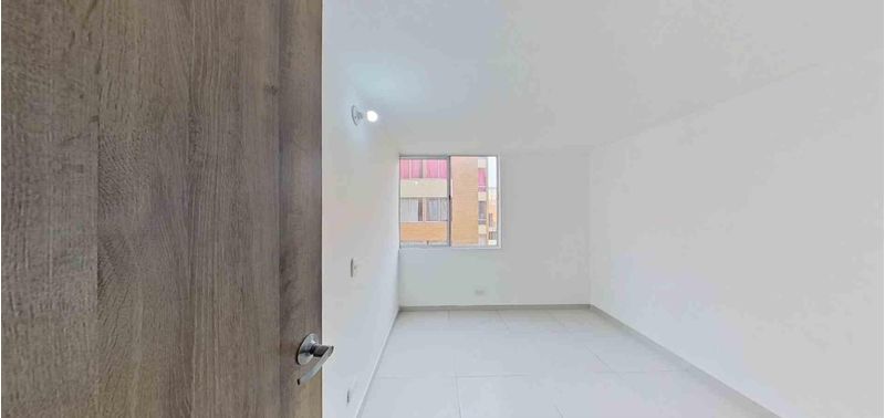 Apartamento en Venta en Madrid, zaragoza-5