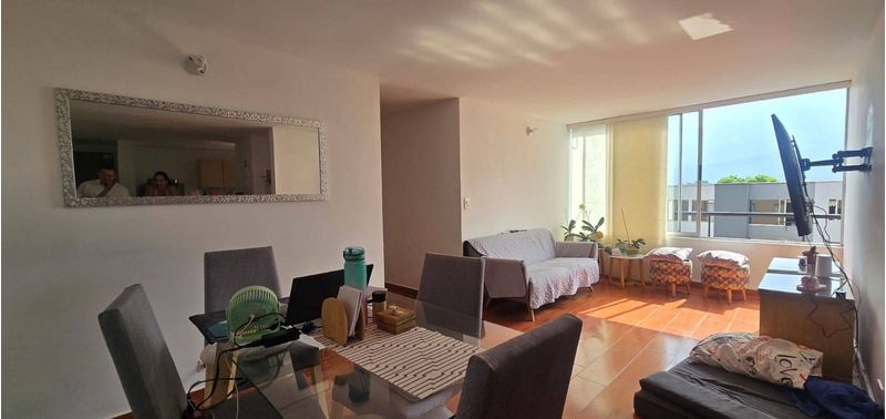 Apartamento en Venta en Medellín, Belén Loma de los Bernal-0