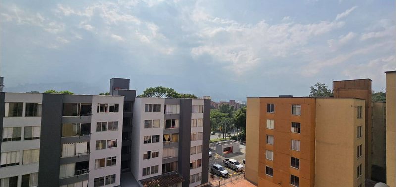 Apartamento en Venta en Medellín, Belén Loma de los Bernal-2