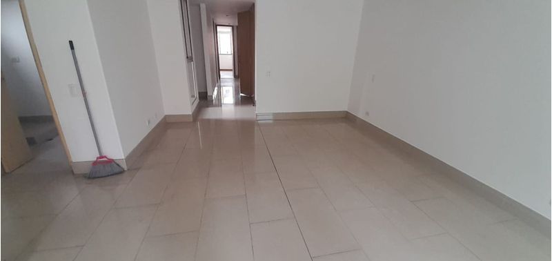 Apartamento en Venta en Medellín, La Frontera-1