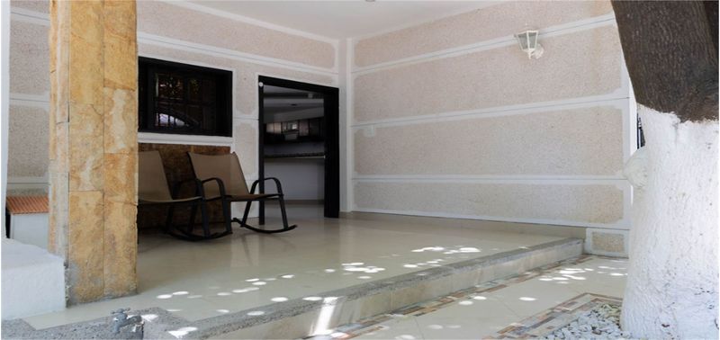 Casa en Venta en Santa Marta, Rodadero Sur-0