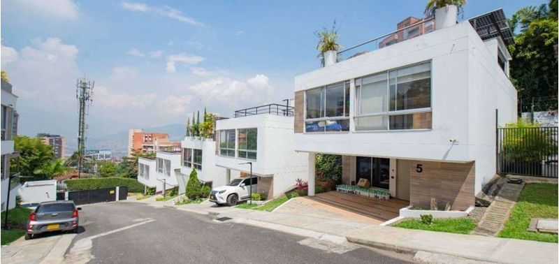 Casa en Venta en Envigado, El Esmeraldal