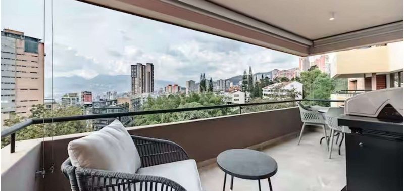 Apartamento en Venta en Medellín, El Poblado-3
