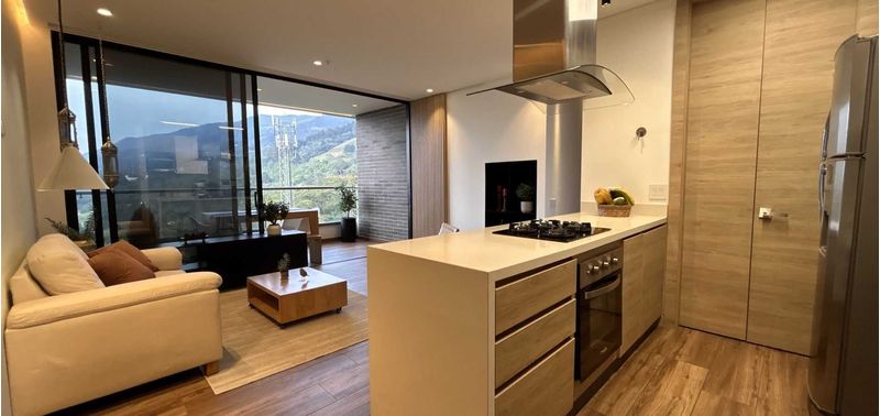 Apartamento en Venta en Envigado, Loma Del Escobero-1