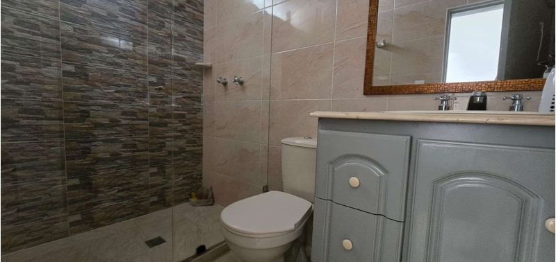 Casa en Venta en Medellín, Belén San Bernardo-11