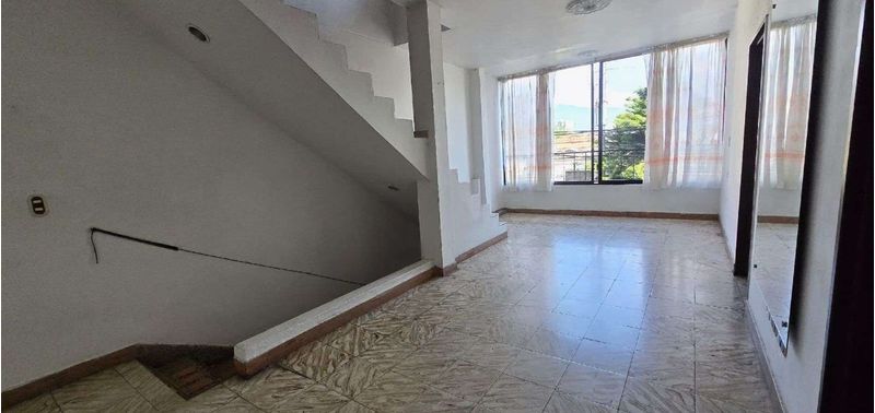 Casa en Venta en Envigado, Cumbres-2
