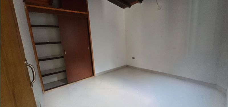 Casa en Venta en Envigado, Cumbres-11