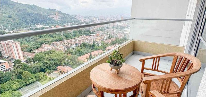 Apartamento en Venta en Medellín, Doña María-0