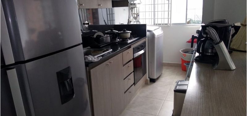 Apartamento en Venta en Envigado, La Cuenca-1