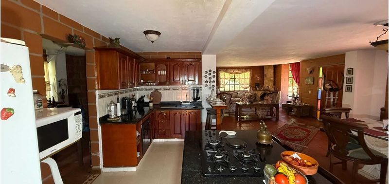 Casa en Venta en Medellín, Santa Elena-1