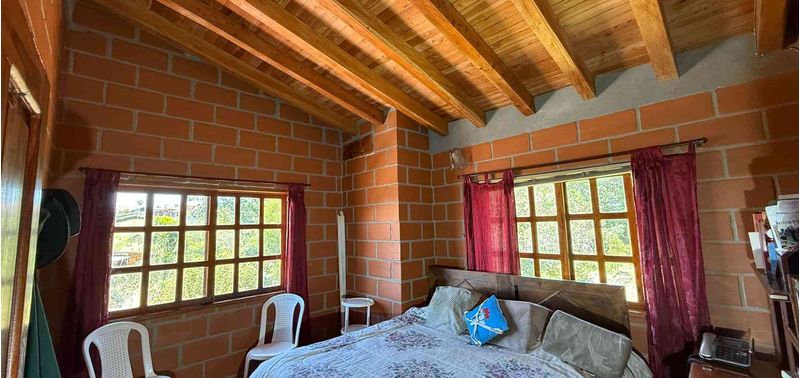 Casa en Venta en Medellín, Santa Elena-2