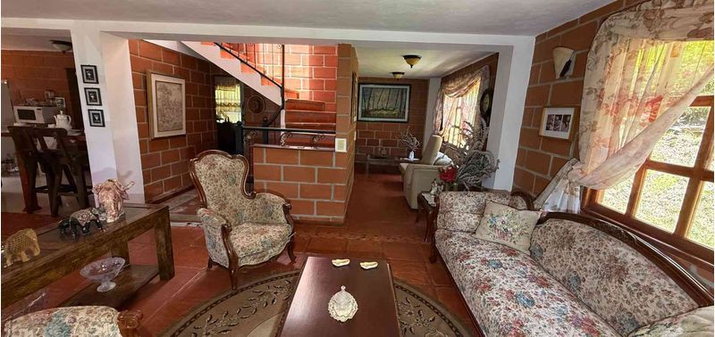 Casa en Venta en Medellín, Santa Elena-3