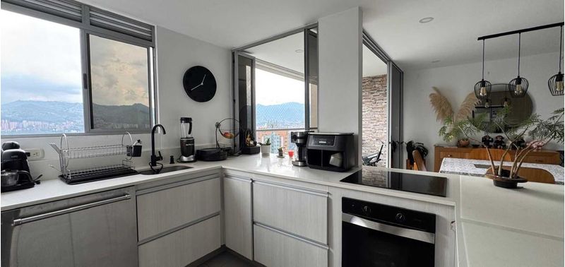 Apartamento en Venta en Medellín, Castropol-1